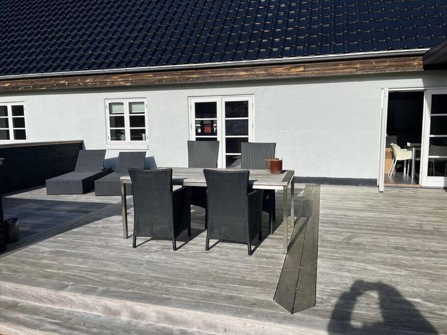 Dejligt Stort Hus Med Spa Ольбек Экстерьер фото